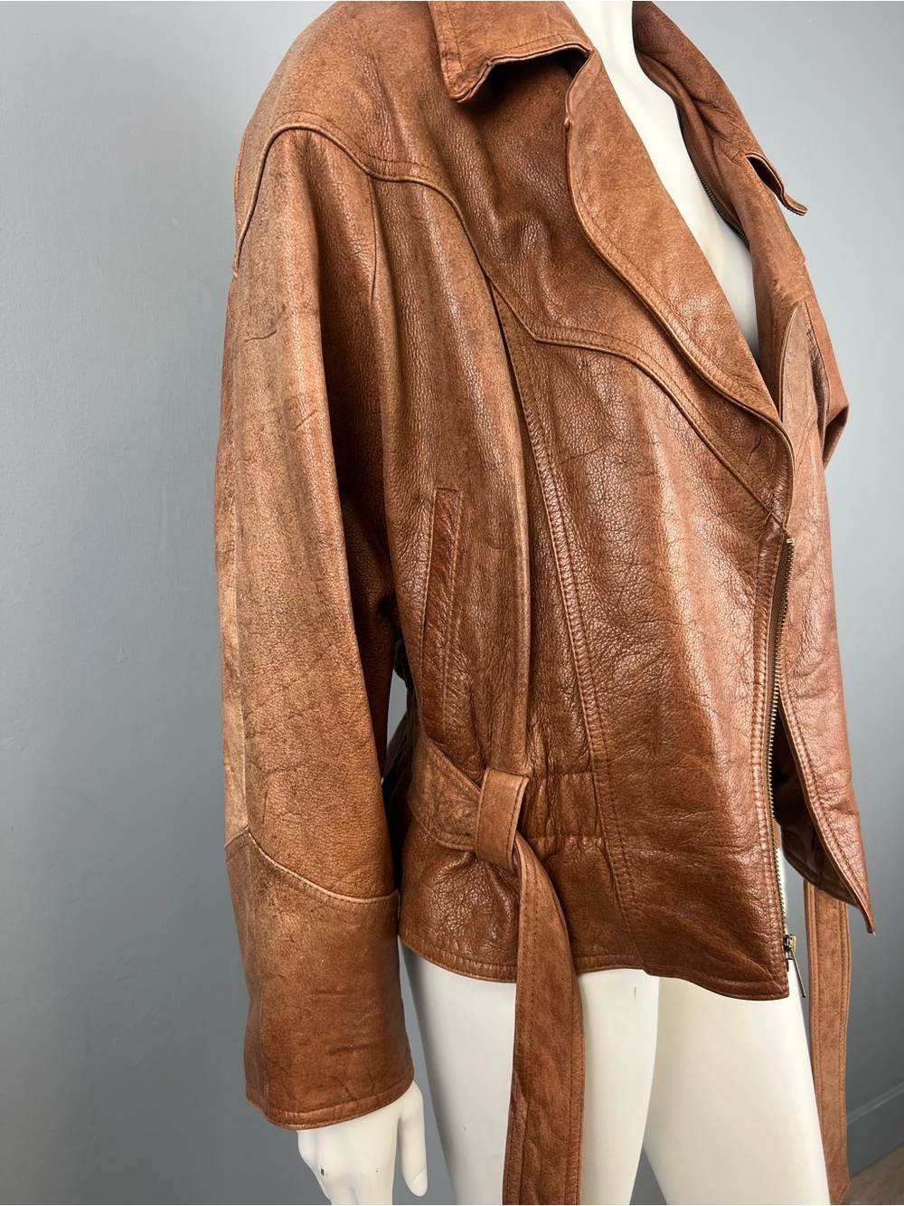 Classic Brown Leather Belted Jacket - Picture 2 of 13